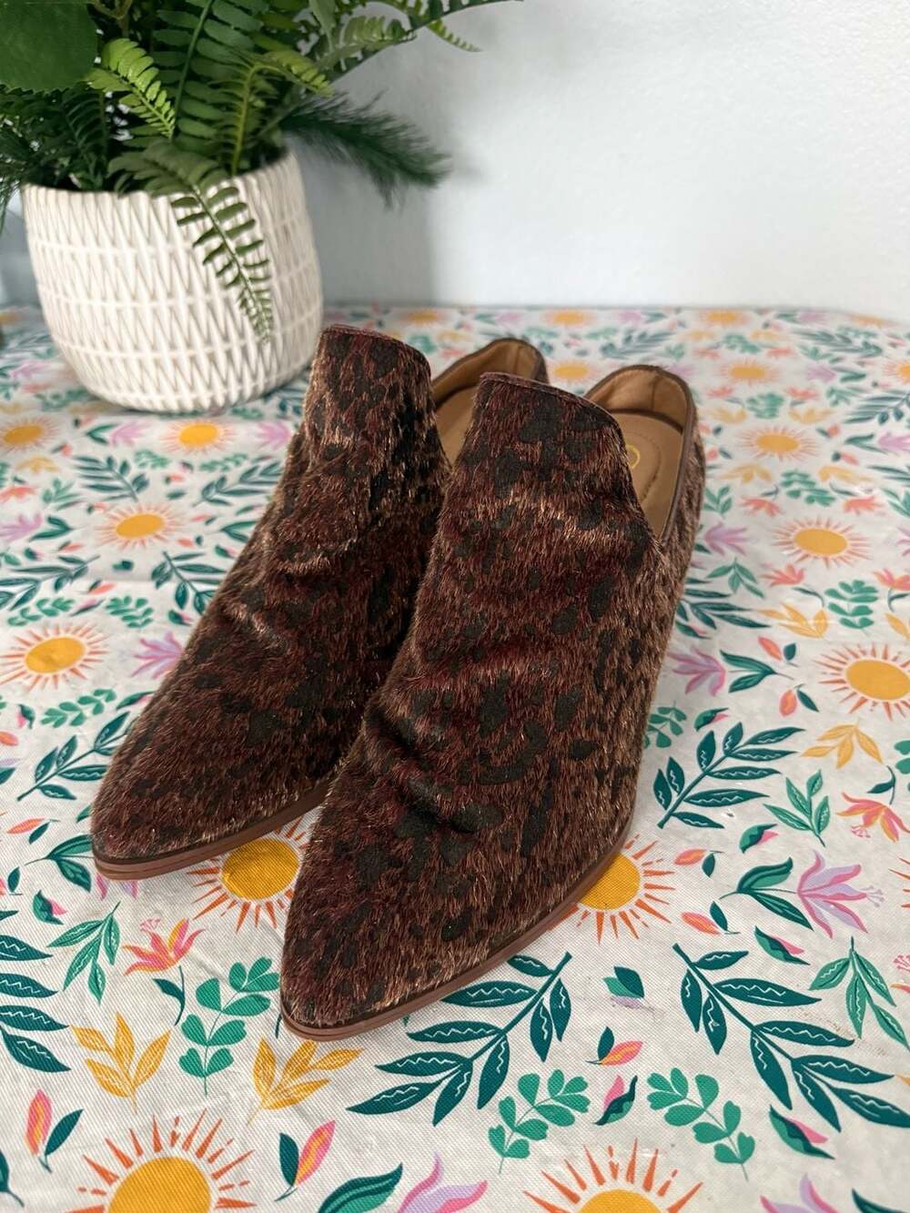 Comfort Animal Print Chunky Heel Mule Size 10 Brown Leopard Faux Fur